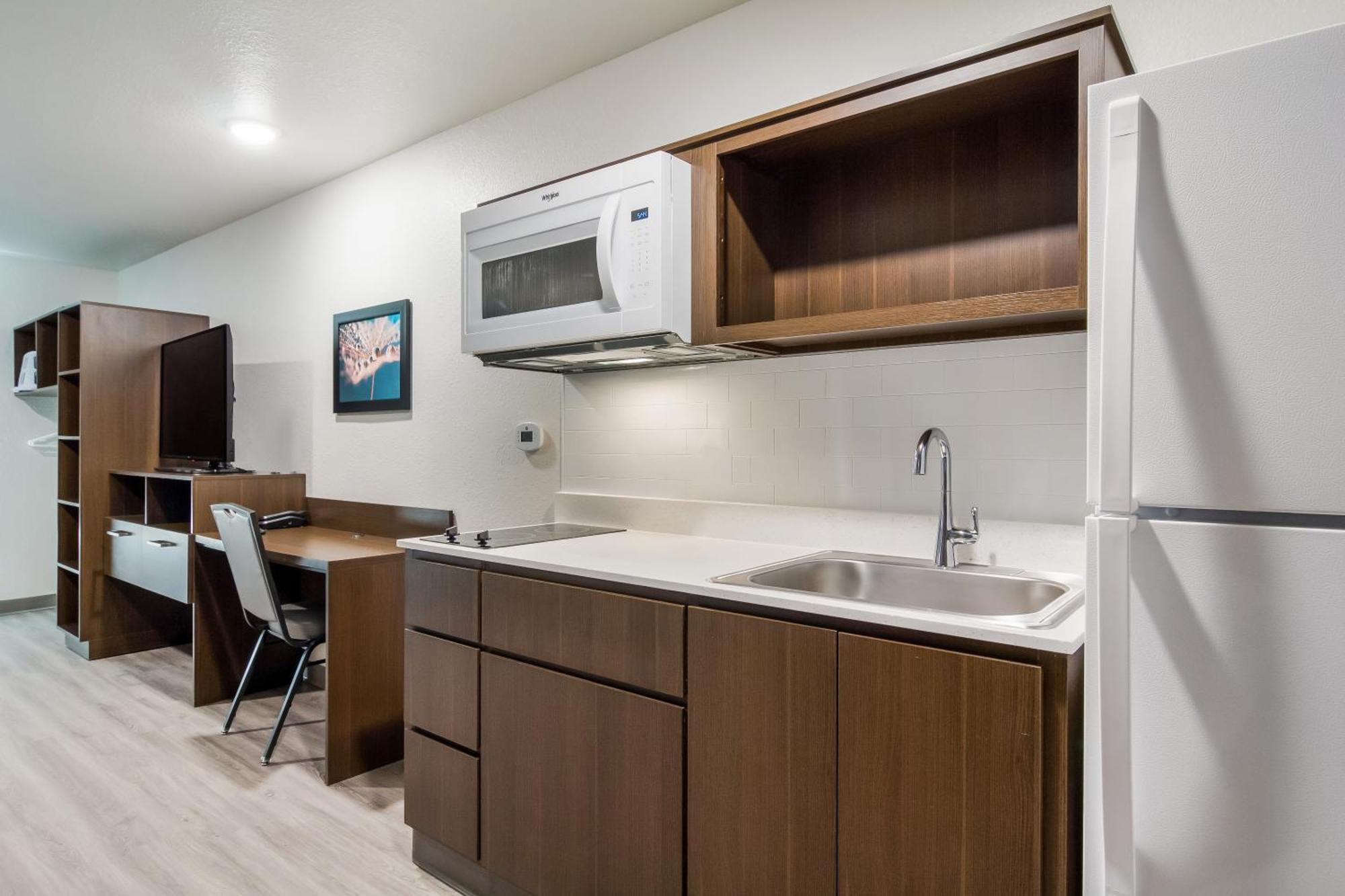 Woodspring Suites Winston-Salem Near Hanes Mall ภายนอก รูปภาพ