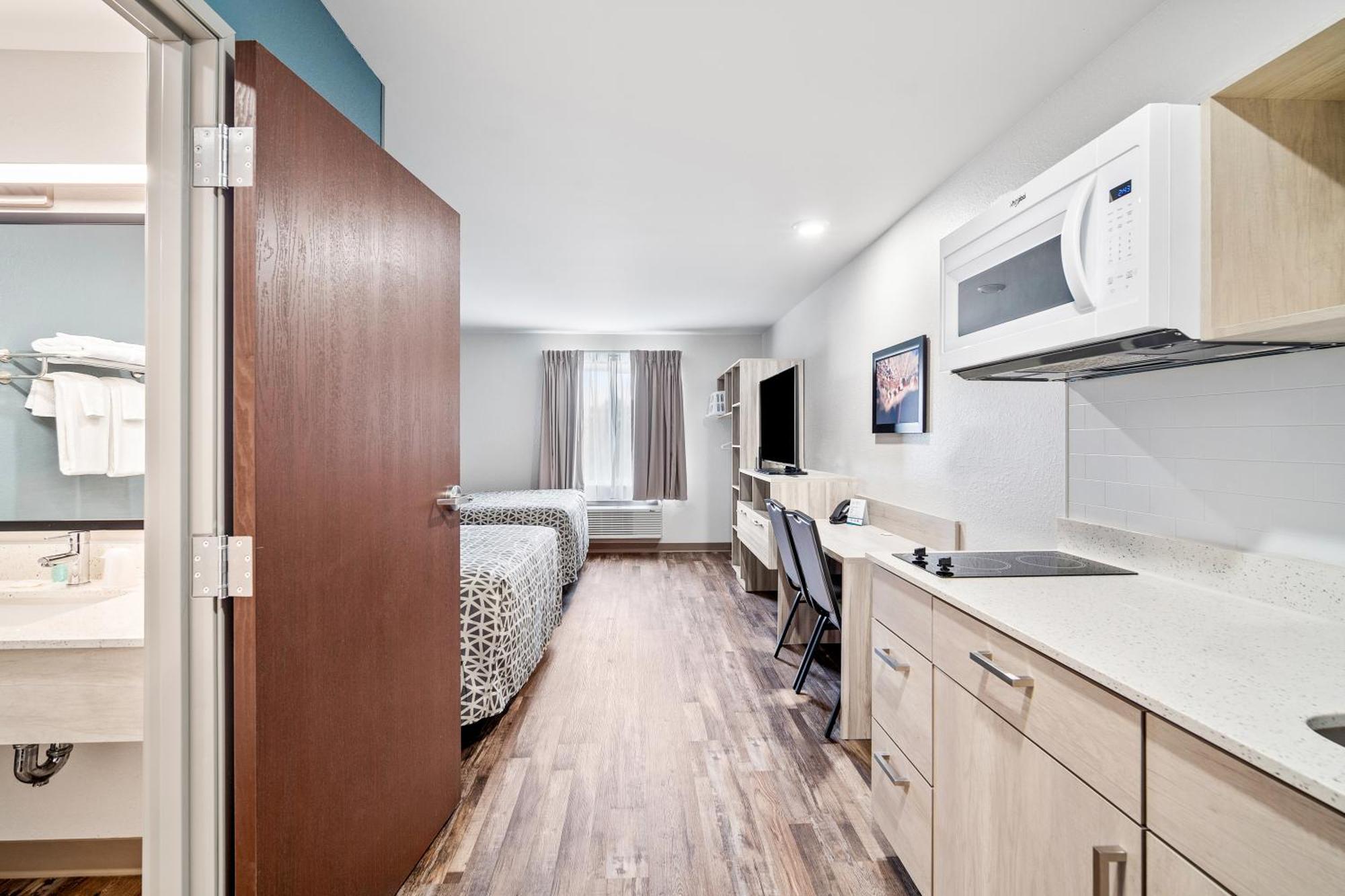 Woodspring Suites Winston-Salem Near Hanes Mall ภายนอก รูปภาพ