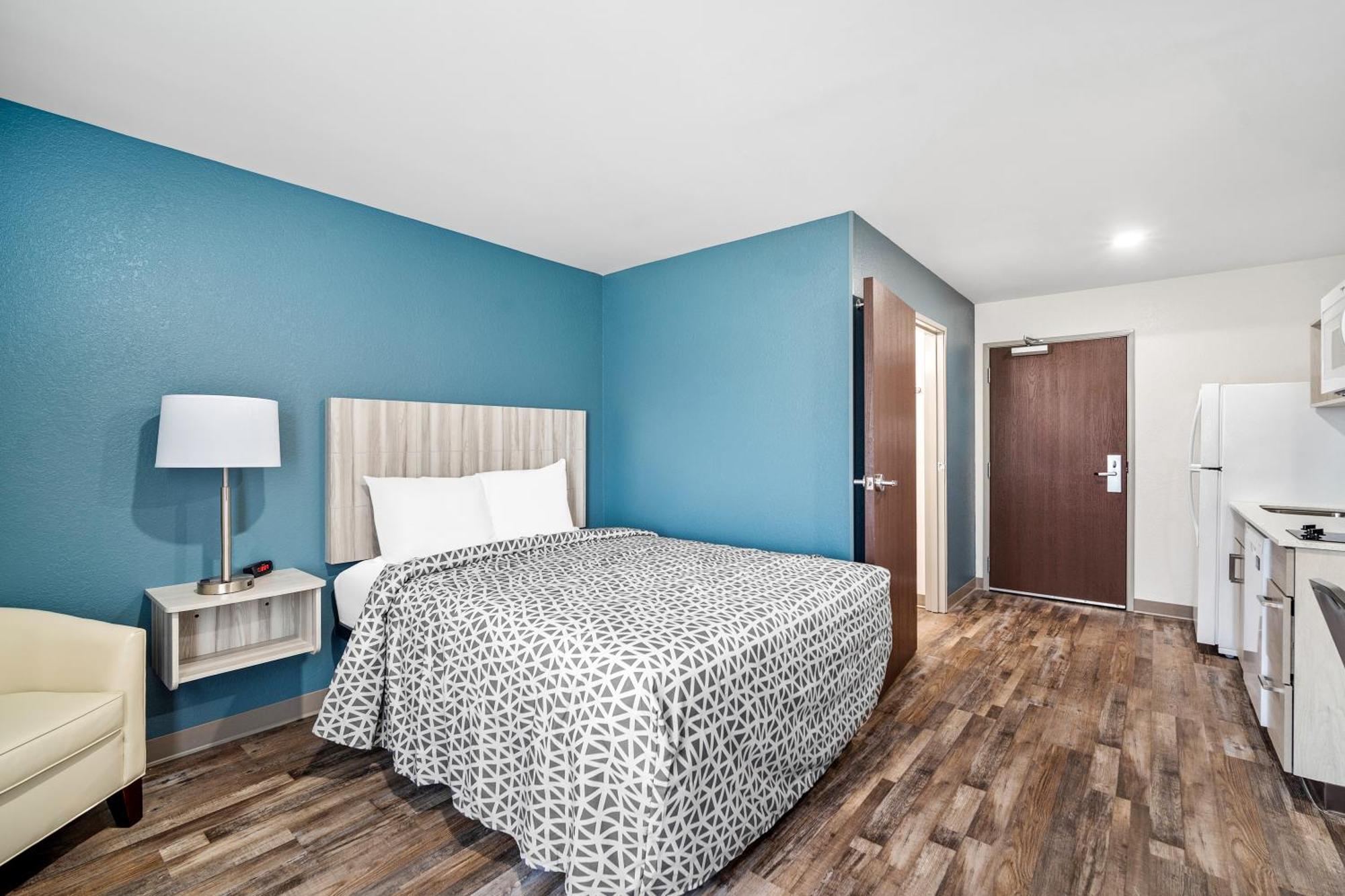 Woodspring Suites Winston-Salem Near Hanes Mall ภายนอก รูปภาพ