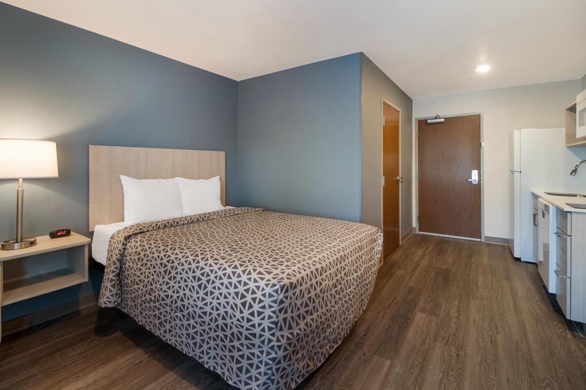 Woodspring Suites Winston-Salem Near Hanes Mall ภายนอก รูปภาพ